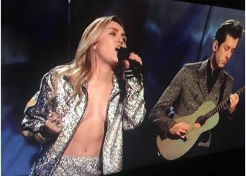 SNL Christmas Special With Matt Damon