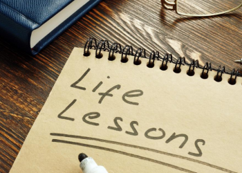 7 Essential Life Lessons Everyone Should Know