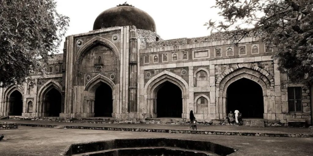 Horror Jamali Kamali Mosque and Tomb